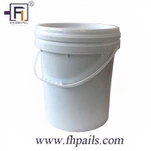 Hvid plast spand spande med plast håndtag